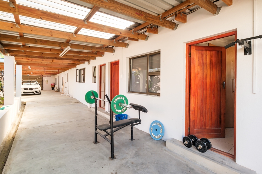 5 Bedroom Property for Sale in Valmary Park Western Cape